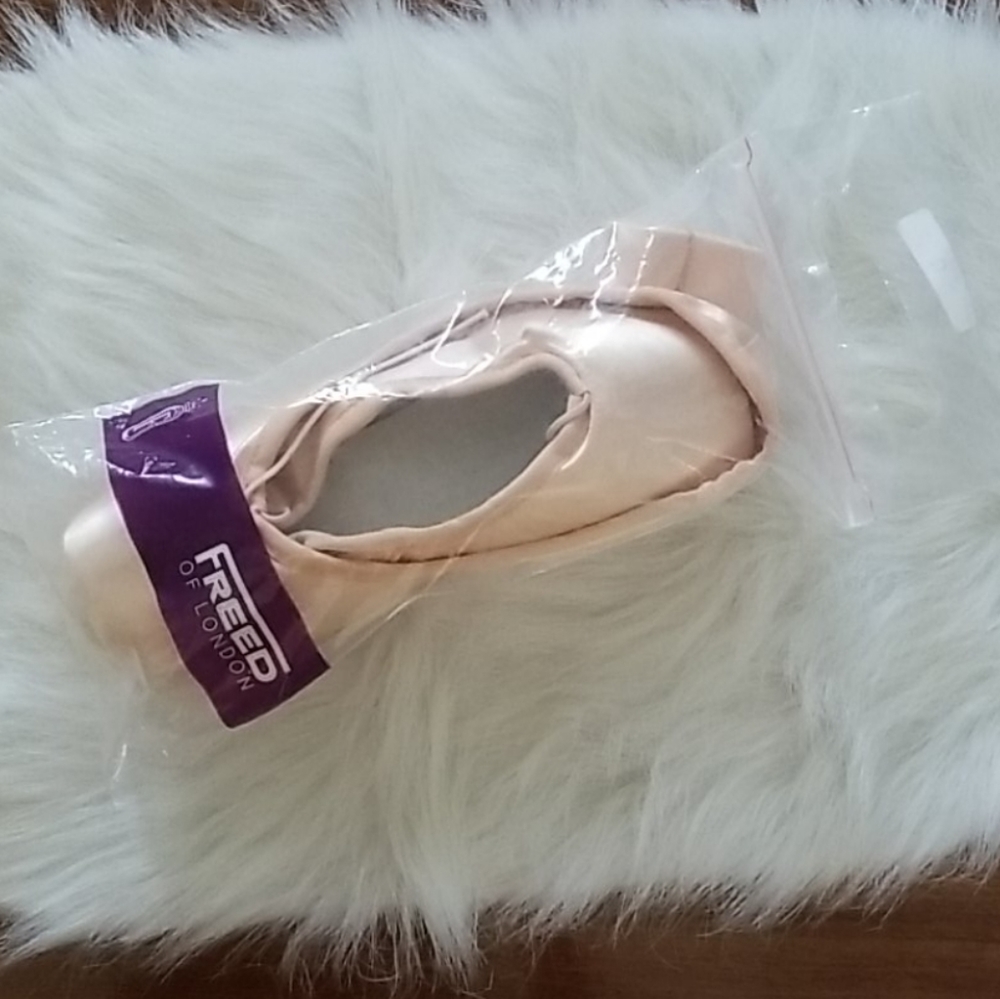 NWT Freed Of London Pointe Shoes